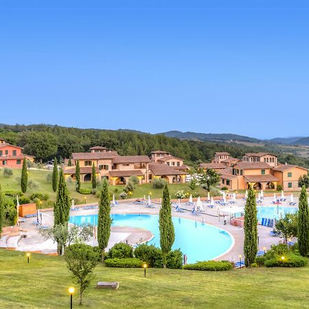 Pian Dei Mucini Resort Le Ville Massa Marittima Exteriör bild