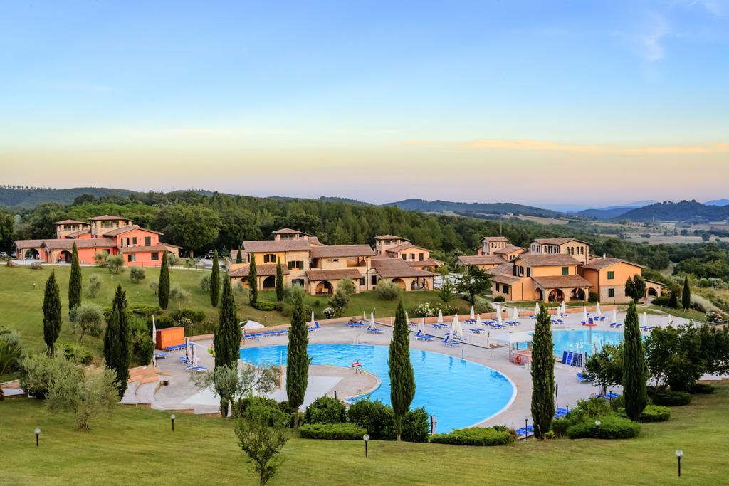 Pian Dei Mucini Resort Le Ville Massa Marittima Exteriör bild