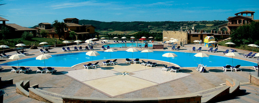 Pian Dei Mucini Resort Le Ville Massa Marittima Exteriör bild